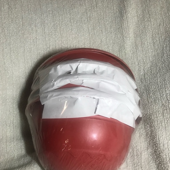 Crimson Umbrella Patio Table Planters, 2 Sets 6” x 6” half circles planters. - Picture 3 of 7